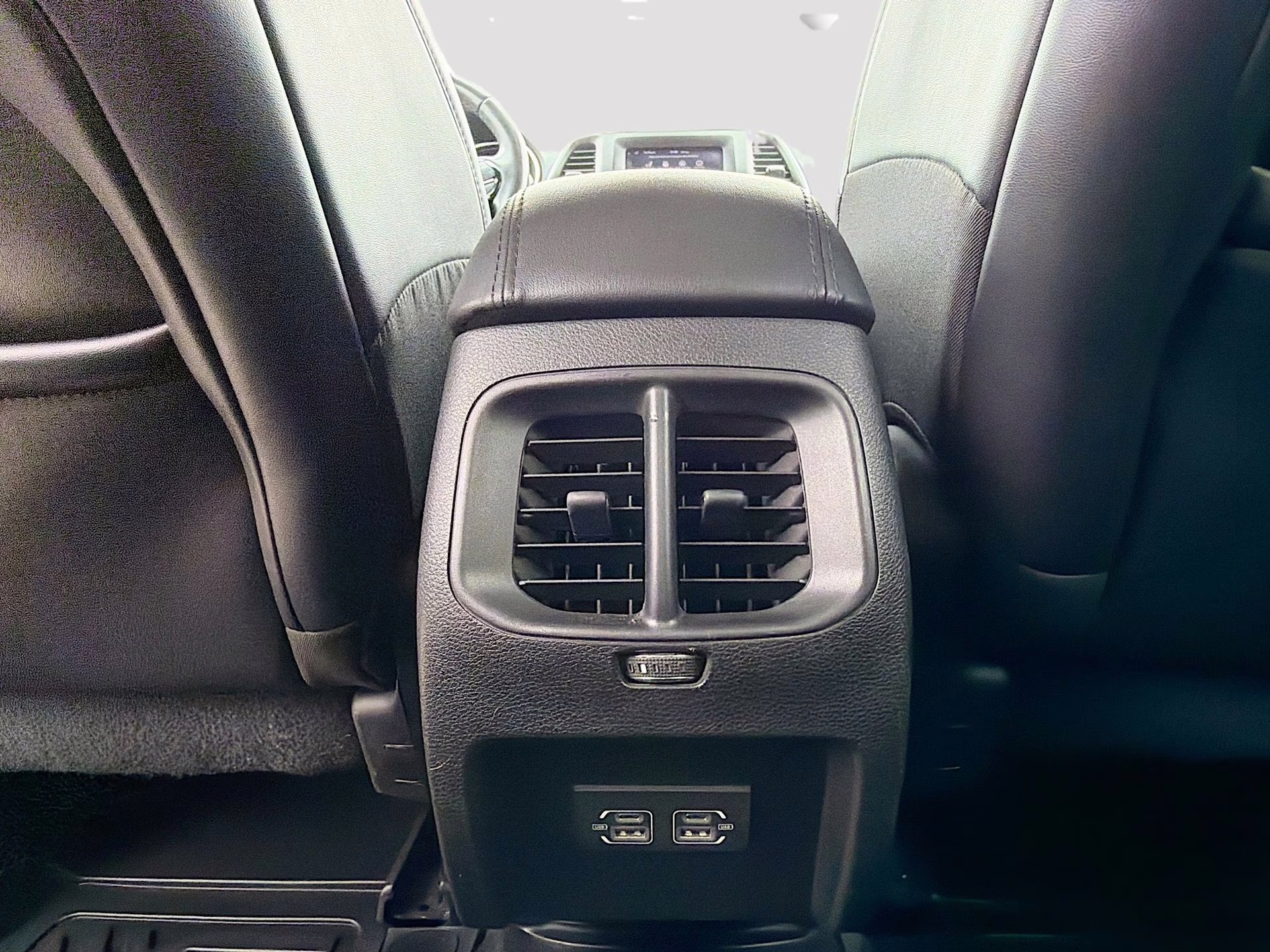 2021 Spitfire Orange Clearcoat Jeep Cherokee Altitude FWD SUV