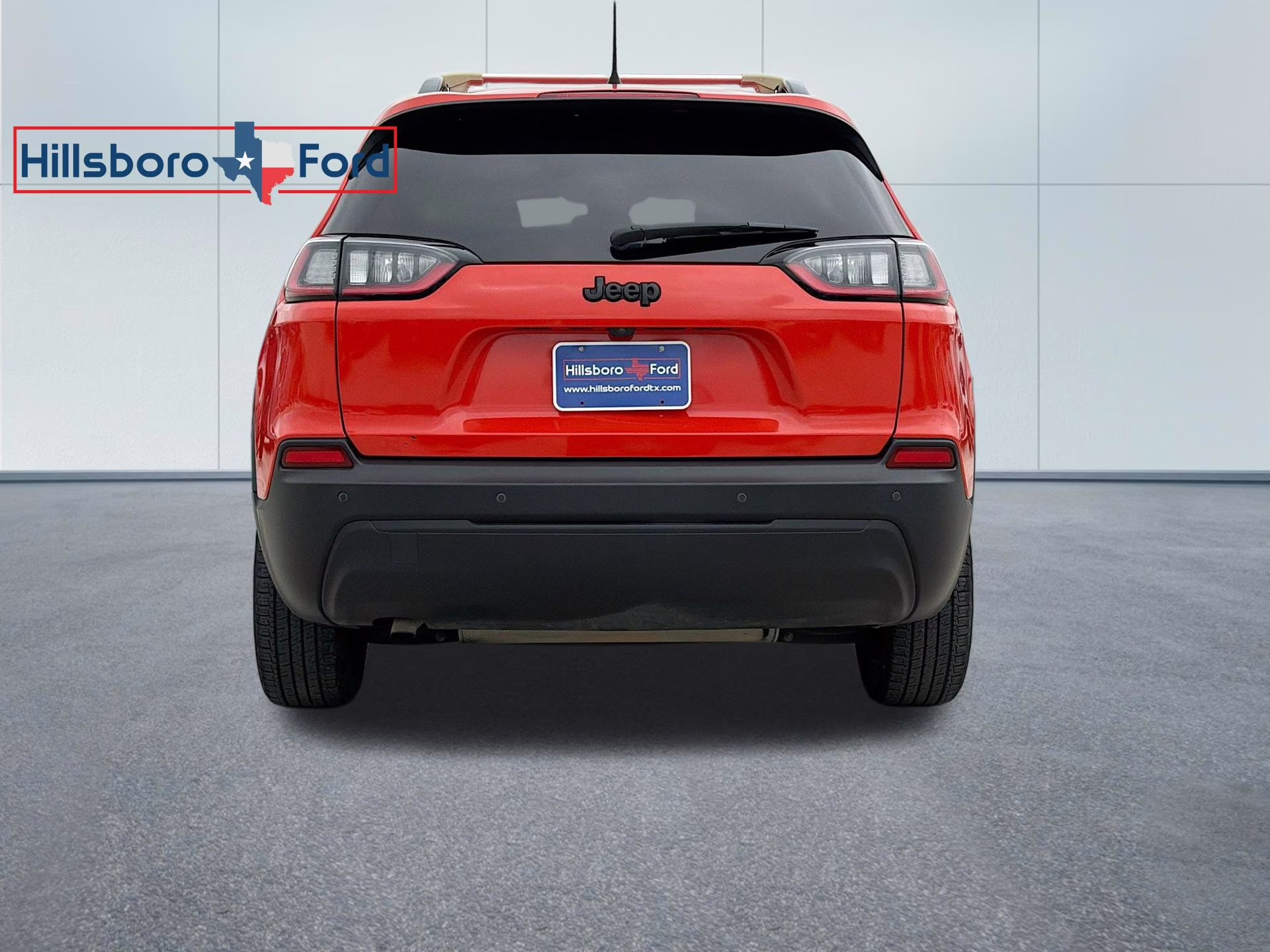 2021 Spitfire Orange Clearcoat Jeep Cherokee Altitude FWD SUV