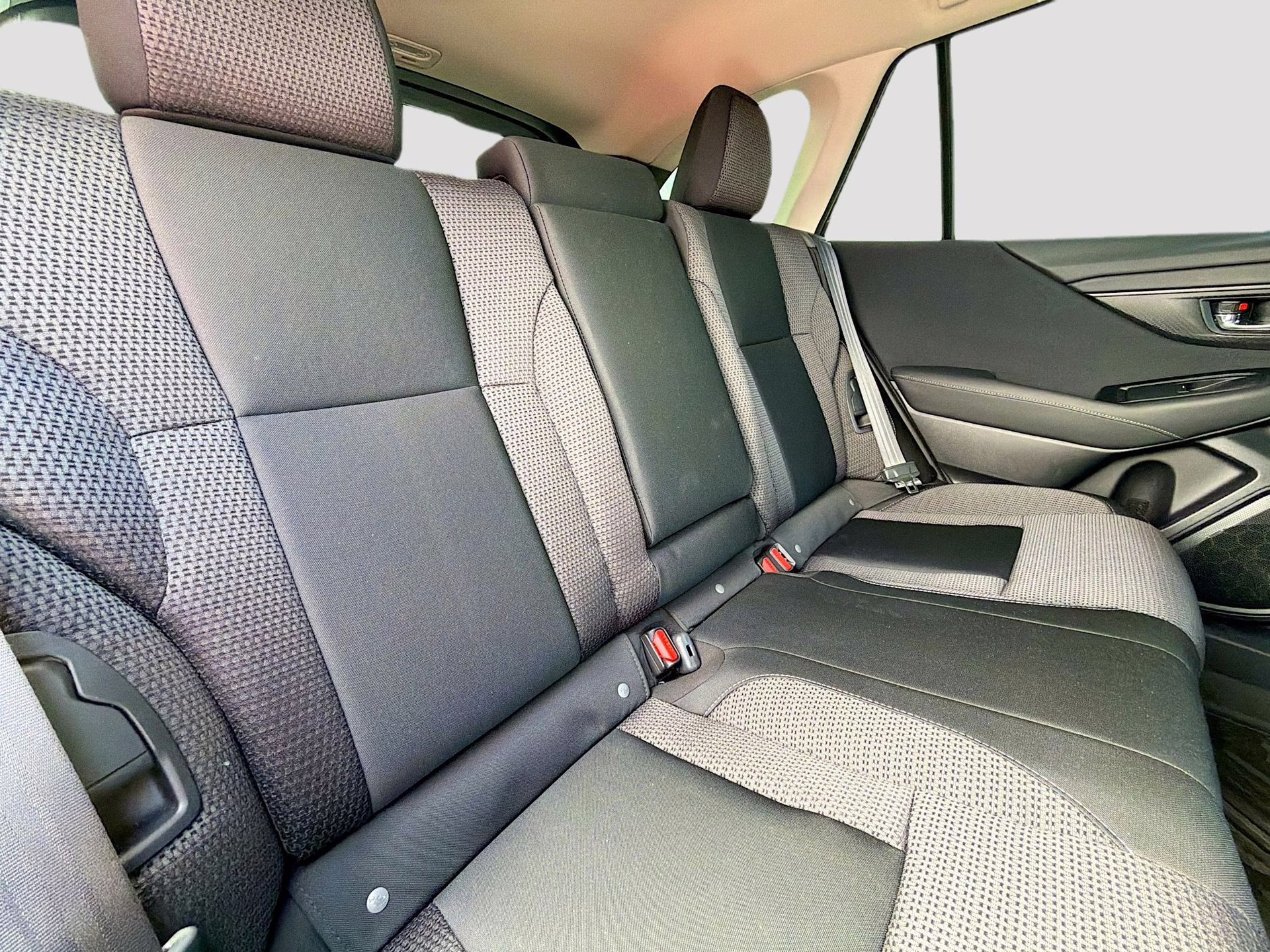 2025 Magnetite Gray Metallic Subaru Outback Premium AWD SUV