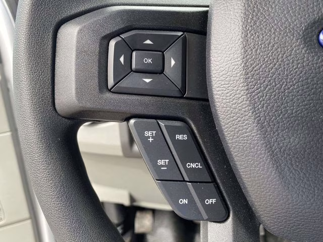 2026 Oxford White Ford E-350SD Base RWD Truck