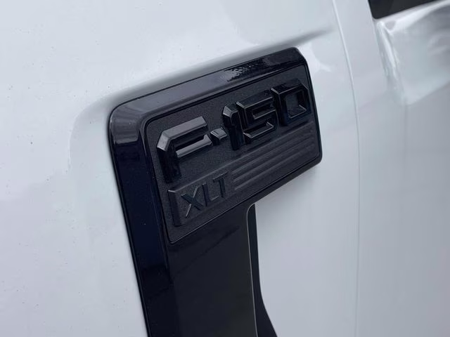 2026 Oxford White Ford F-150 XLT 4X4 Truck