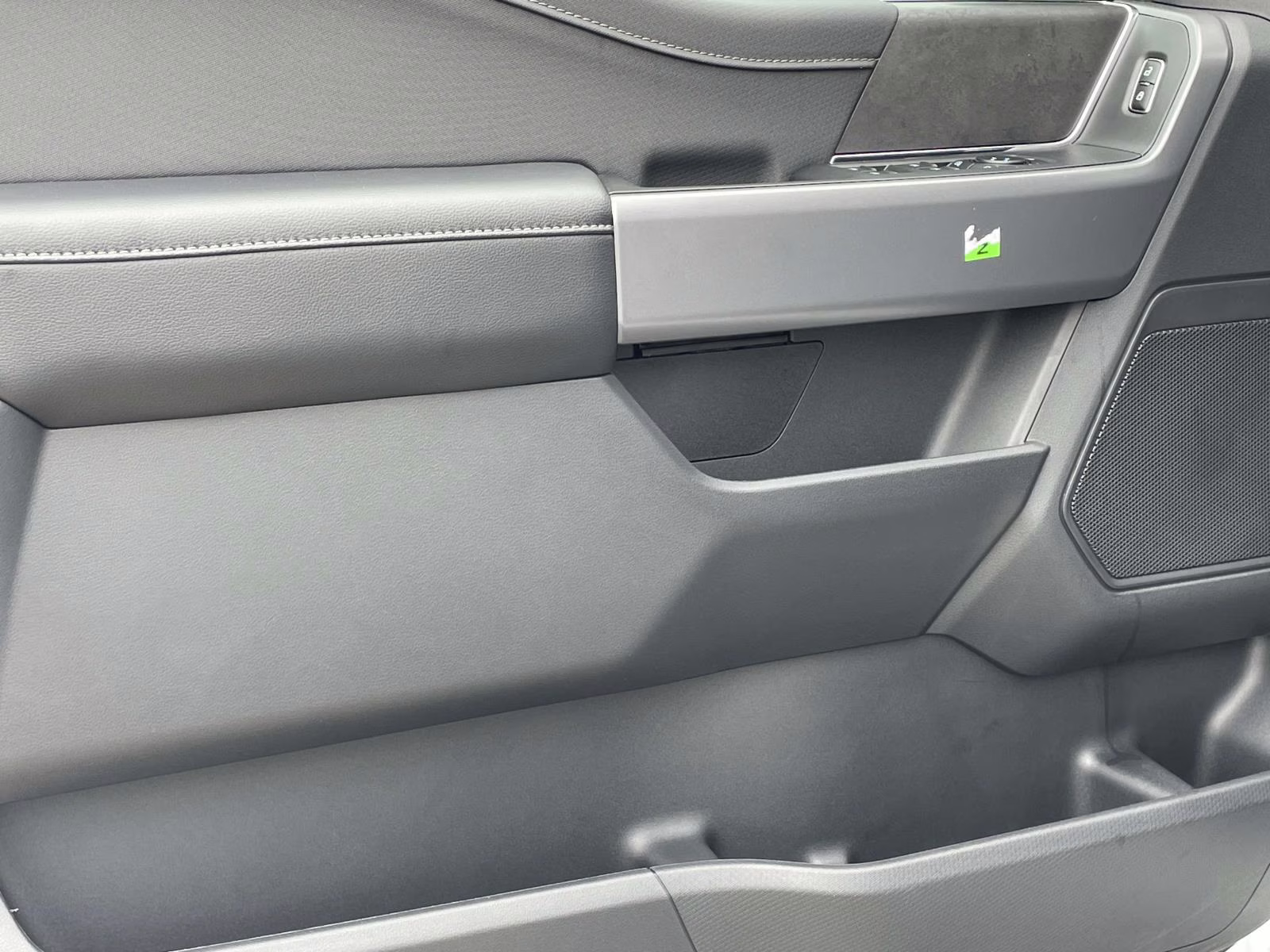 2026 Oxford White Ford F-150 XLT 4X4 Truck