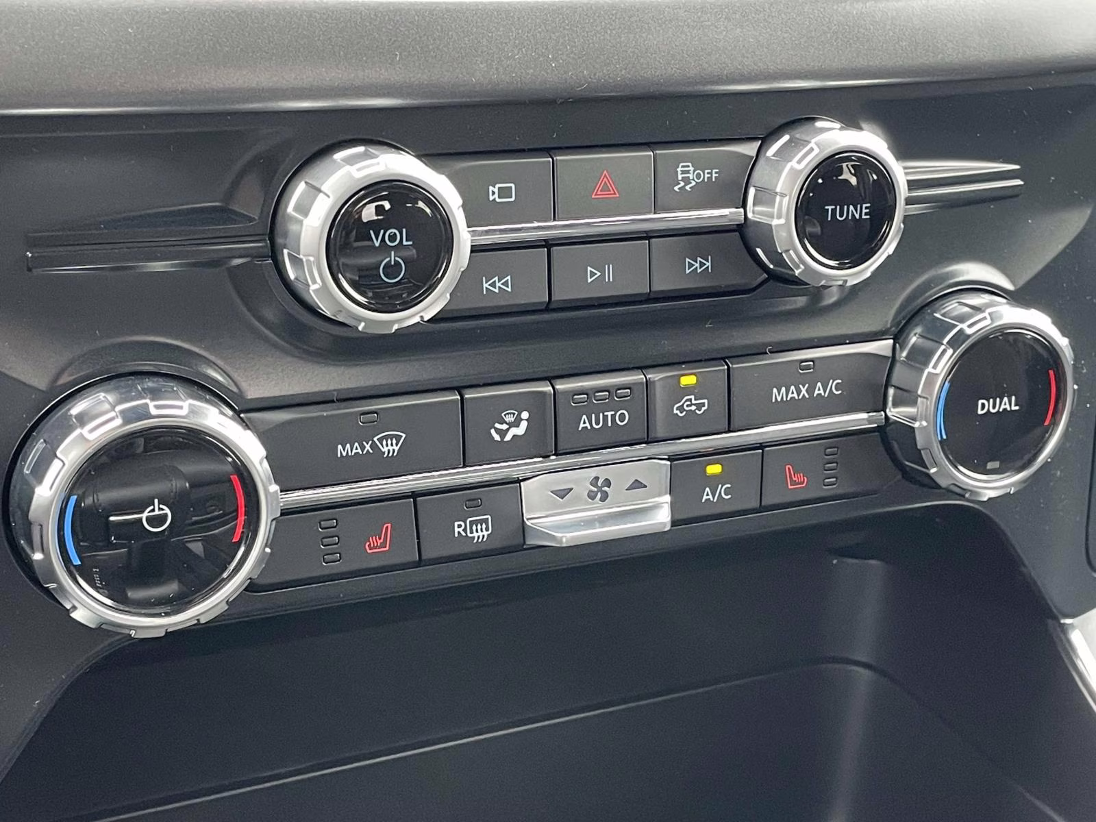 2026 Oxford White Ford F-150 XLT 4X4 Truck