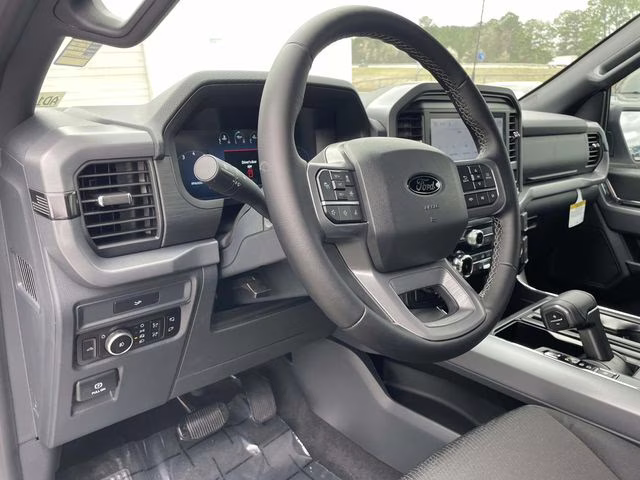 2026 Oxford White Ford F-150 XLT 4X4 Truck