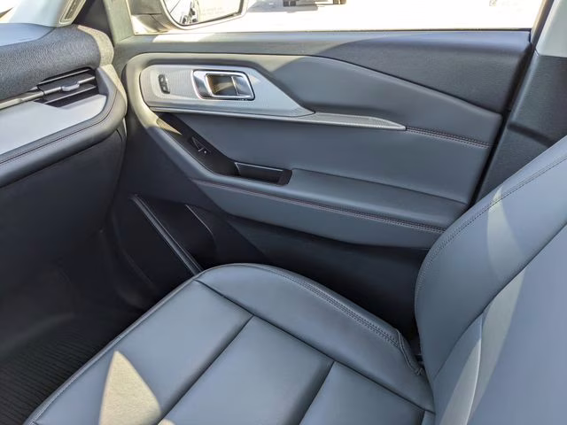 2025 Black Metallic Ford Explorer Active 4X4 SUV