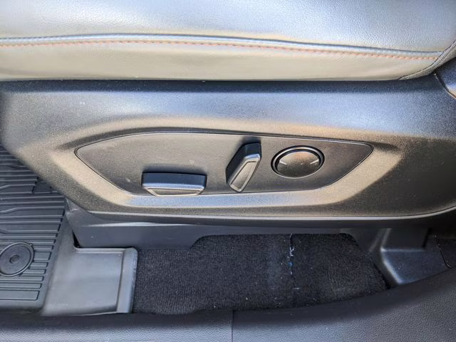 2025 Black Metallic Ford Explorer Active 4X4 SUV