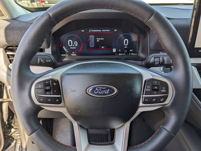 2025 Black Metallic Ford Explorer Active 4X4 SUV