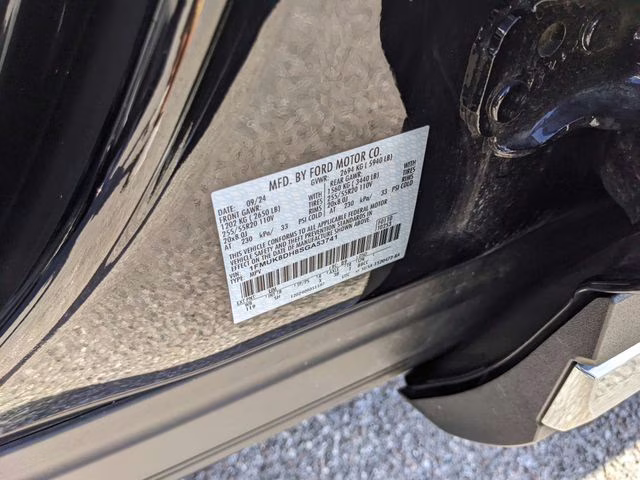 2025 Black Metallic Ford Explorer Active 4X4 SUV