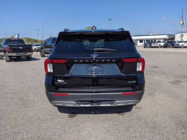 2025 Black Metallic Ford Explorer Active 4X4 SUV