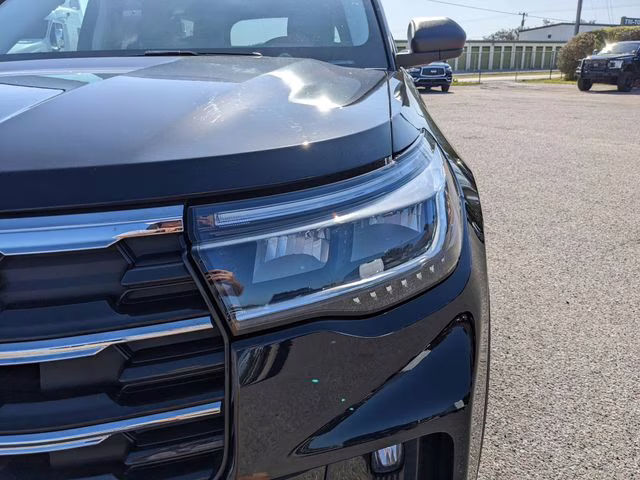 2025 Black Metallic Ford Explorer Active 4X4 SUV