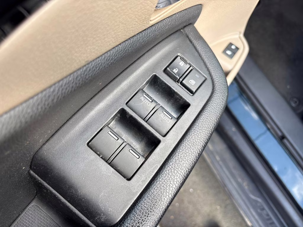 2016 Black Forest Pearl Honda Pilot Elite AWD SUV