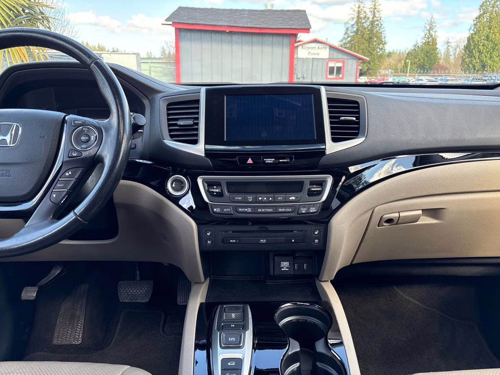 2016 Black Forest Pearl Honda Pilot Elite AWD SUV