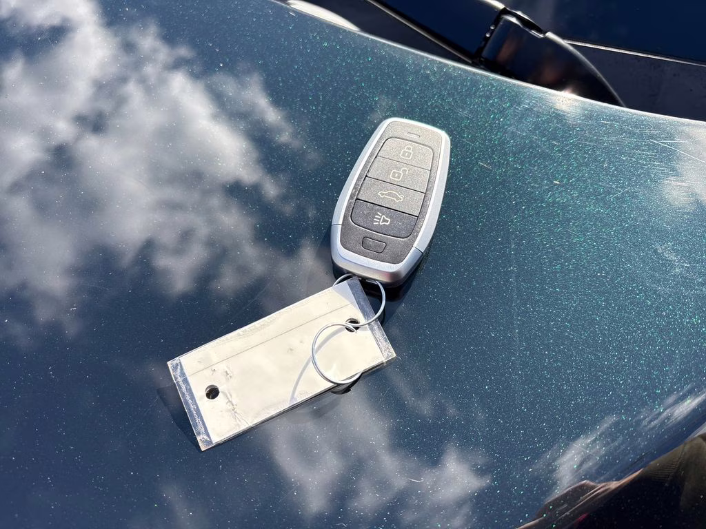 2016 Black Forest Pearl Honda Pilot Elite AWD SUV