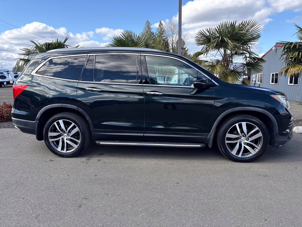 2016 Black Forest Pearl Honda Pilot Elite AWD SUV