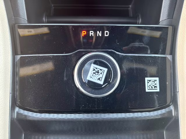 2026 Diamond Black Crystal Pearlcoat Jeep Grand Cherokee Limited RWD SUV