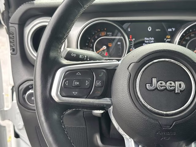 2021 Bright White Clearcoat Jeep Wrangler Unlimited Sahara 4X4 Convertible