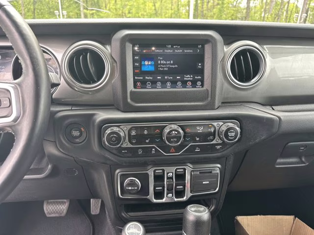 2021 Bright White Clearcoat Jeep Wrangler Unlimited Sahara 4X4 Convertible