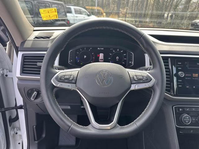 2023 White Volkswagen Atlas 2.0T SE w/Technology FWD SUV