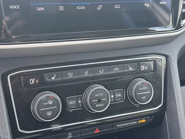 2023 White Volkswagen Atlas 2.0T SE w/Technology FWD SUV