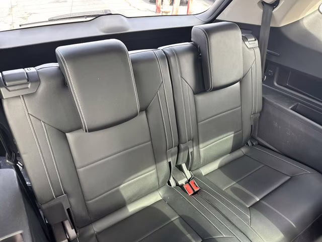 2023 White Volkswagen Atlas 2.0T SE w/Technology FWD SUV