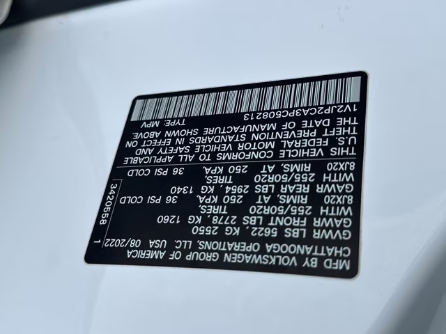 2023 White Volkswagen Atlas 2.0T SE w/Technology FWD SUV