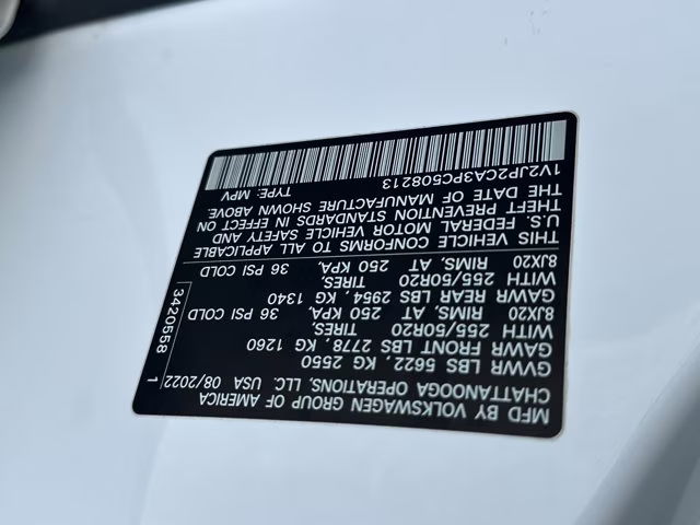 2023 White Volkswagen Atlas 2.0T SE w/Technology FWD SUV