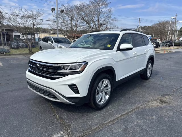 2023 White Volkswagen Atlas 2.0T SE w/Technology FWD SUV