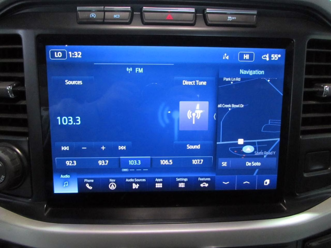 2023 Star White Metallic Tri-Coat Ford F-150 XLT 4X4 Truck