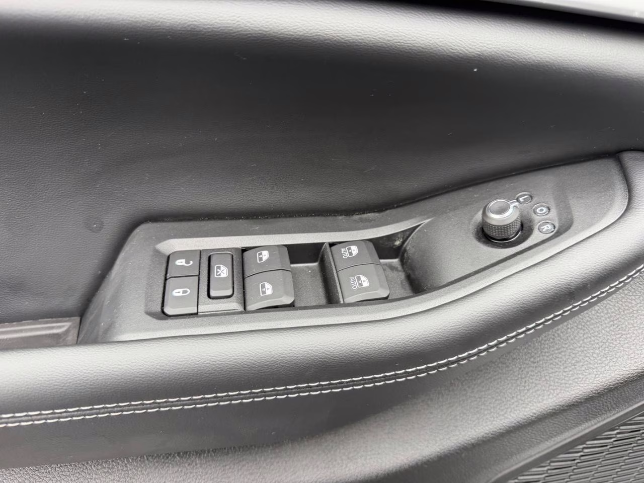 2026 Silver Zynith Jeep Grand Cherokee Laredo 4X4 SUV