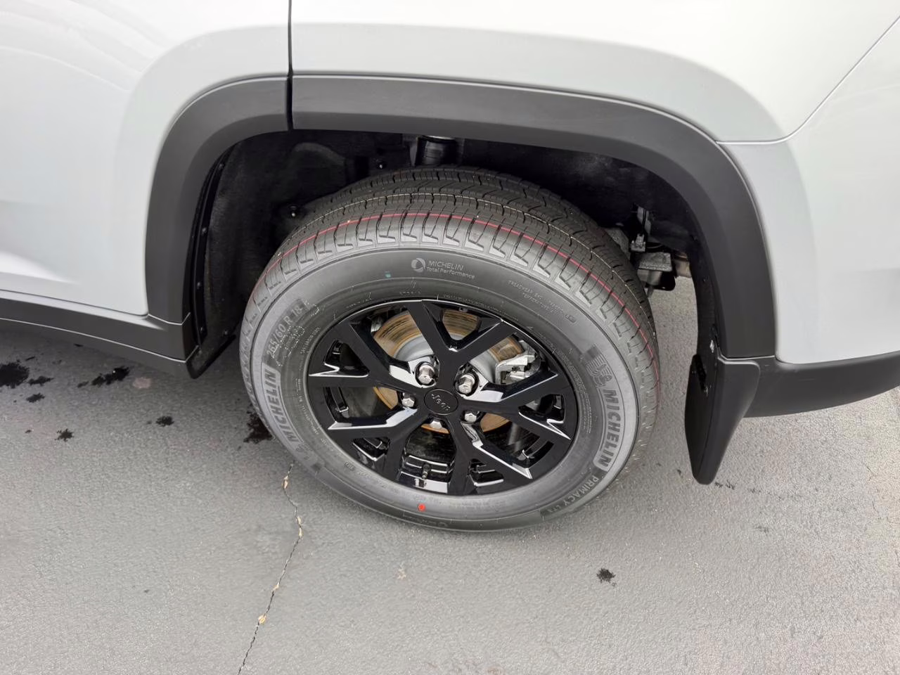 2026 Silver Zynith Jeep Grand Cherokee Laredo 4X4 SUV