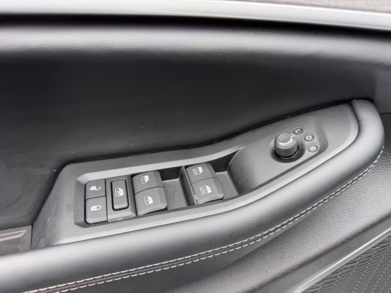 2026 Bright White Clearcoat Jeep Grand Cherokee Limited 4X4 SUV