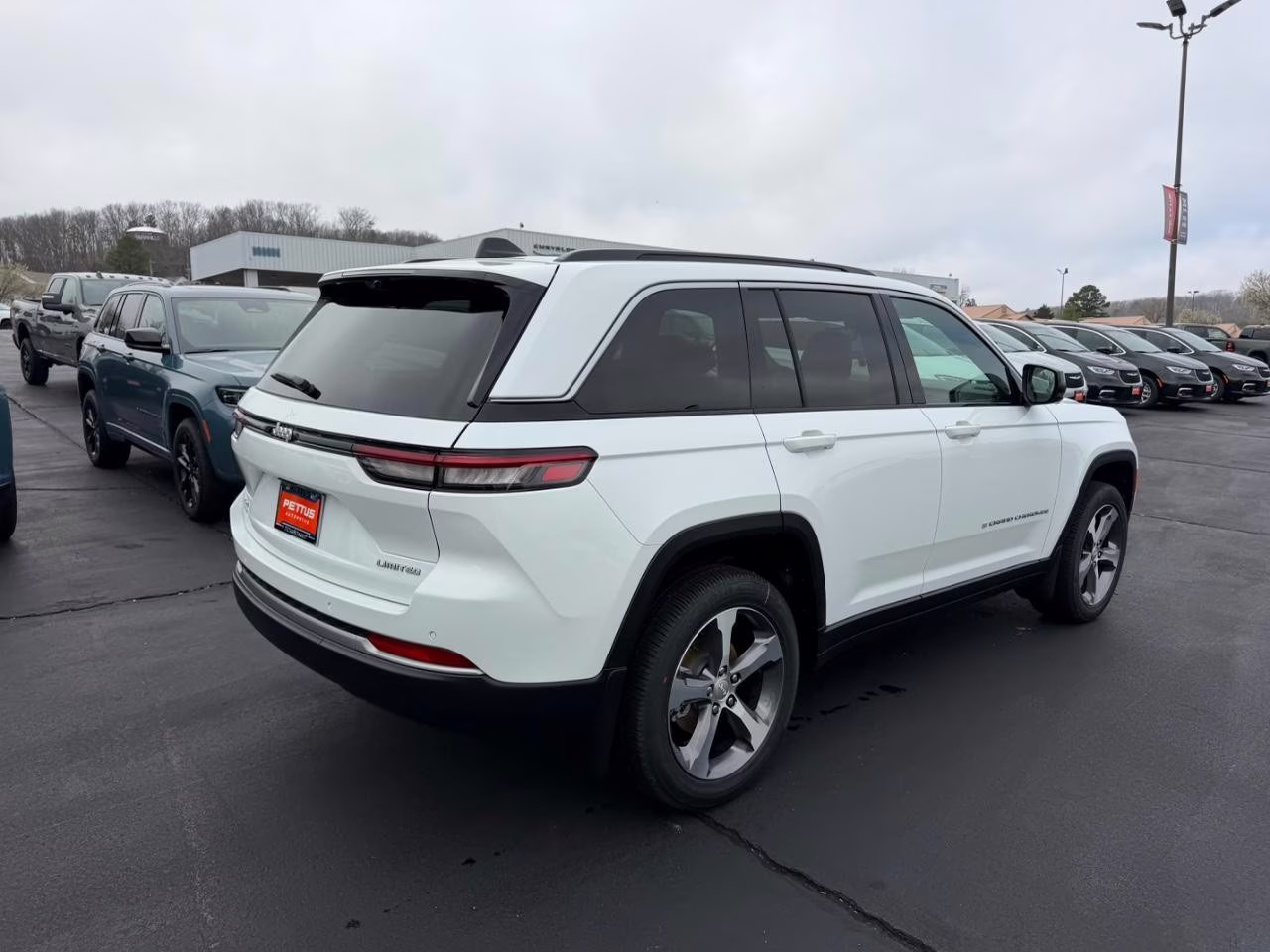 2026 Bright White Clearcoat Jeep Grand Cherokee Limited 4X4 SUV