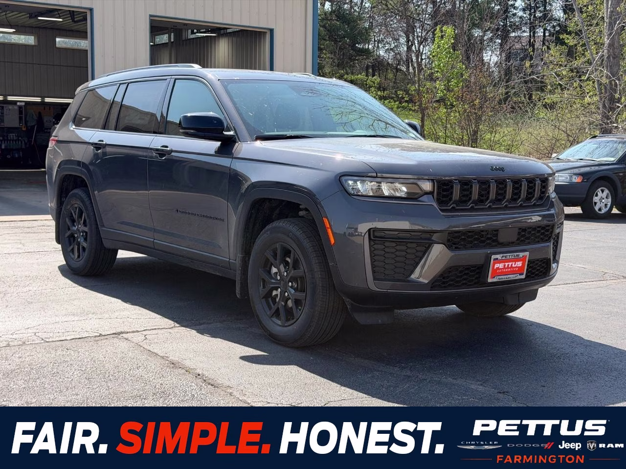 2026 Baltic Gray Metallic Clearcoat Jeep Grand Cherokee L Altitude 4X4 SUV