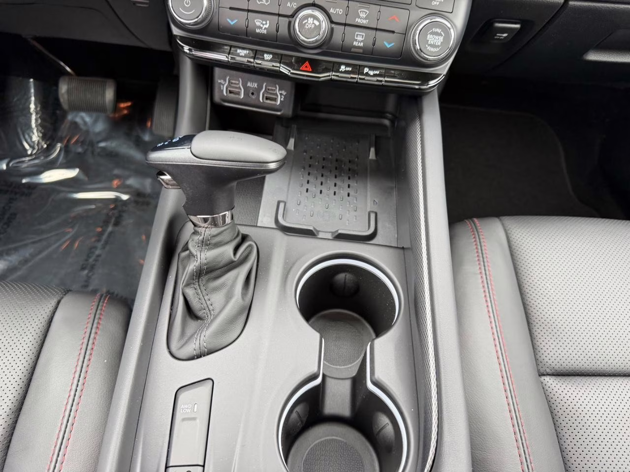 2026 DB Black Clearcoat Dodge Durango GT Plus HEMI V8 AWD SUV