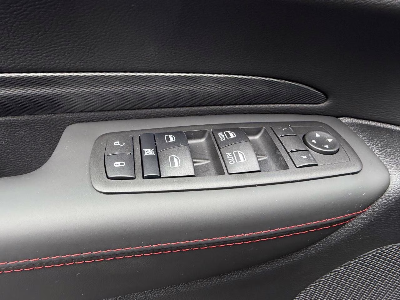 2026 DB Black Clearcoat Dodge Durango GT Plus HEMI V8 AWD SUV