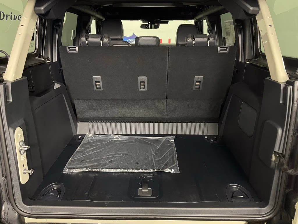 2026 Desert Sand Ford Bronco Big Bend 4X4 SUV