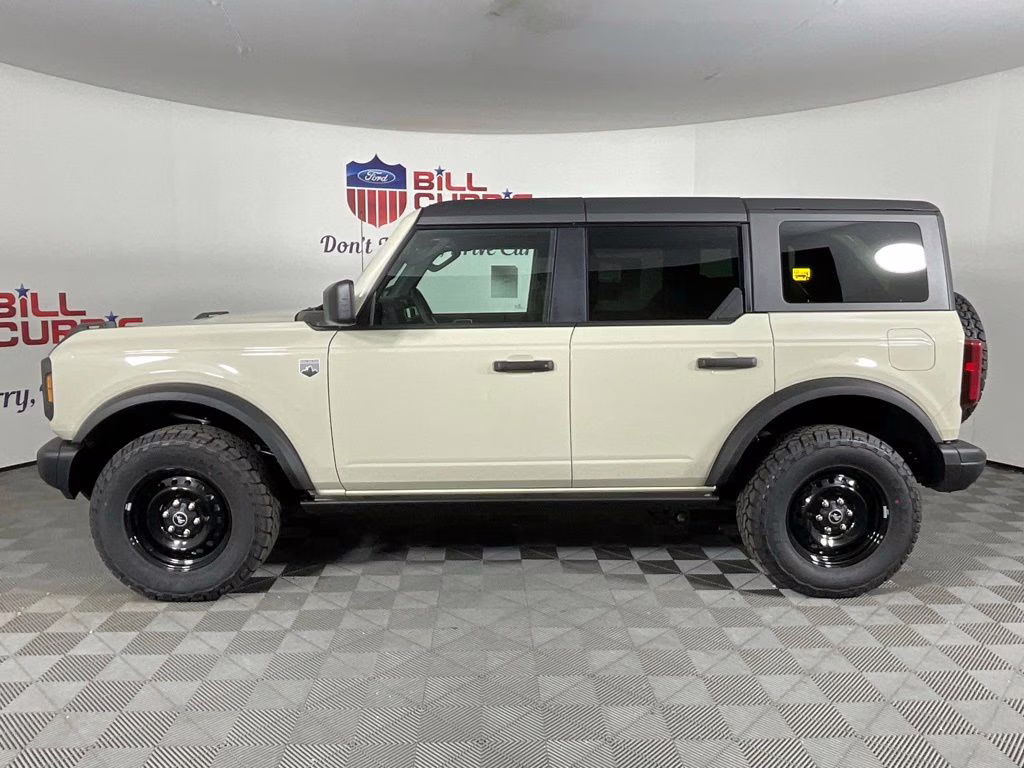 2026 Desert Sand Ford Bronco Big Bend 4X4 SUV