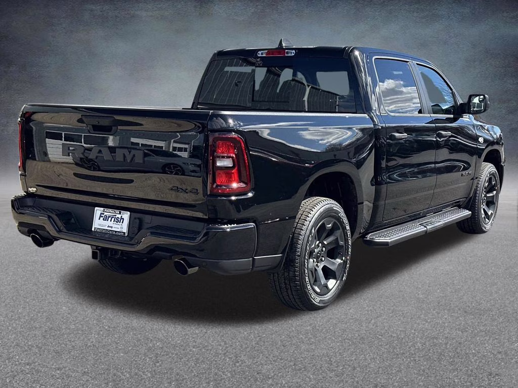 2026 Diamond Black Crystal Pearlcoat Ram 1500 Express 4X4 Truck