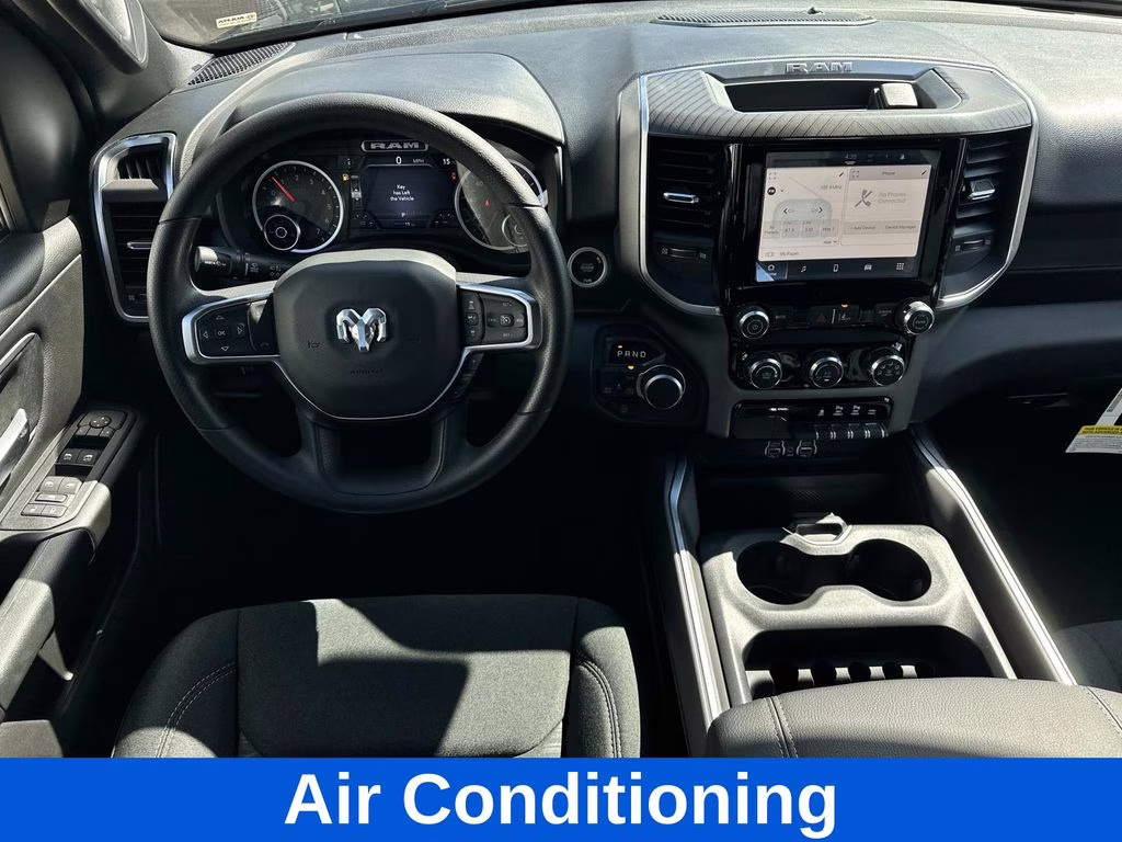 2026 Diamond Black Crystal Pearlcoat Ram 1500 Express 4X4 Truck