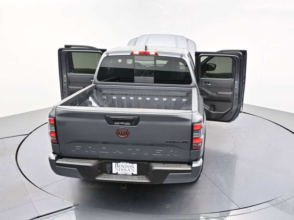 2023 Gun Metallic Nissan Frontier PRO-4X 4X4 Truck