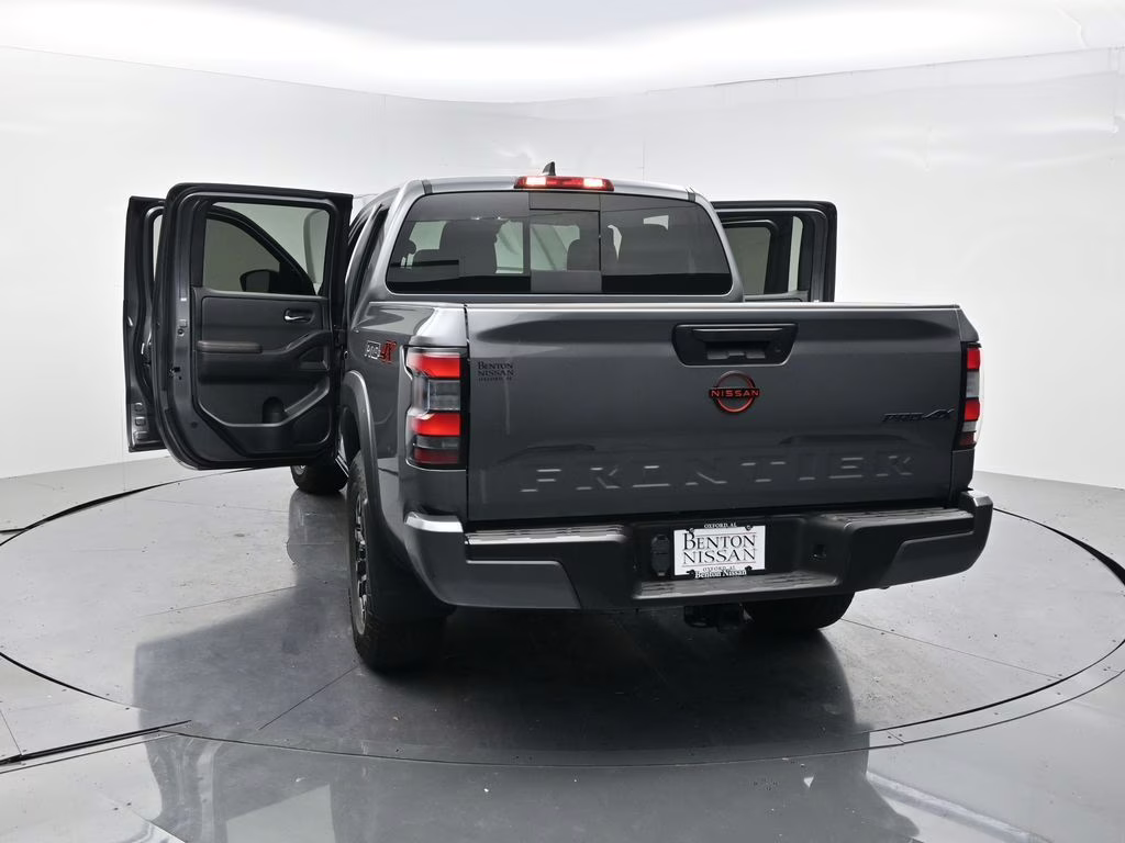 2023 Gun Metallic Nissan Frontier PRO-4X 4X4 Truck