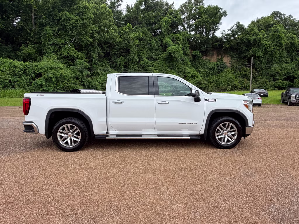 2020 Summit White GMC Sierra SLT 4X4 Truck