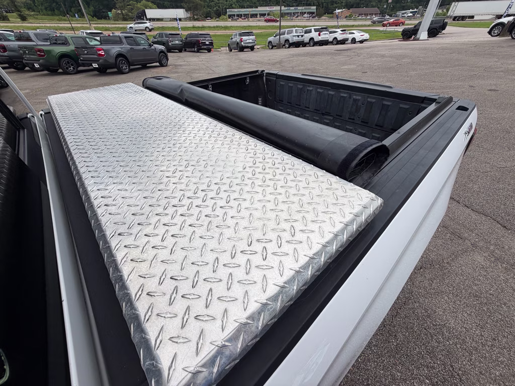 2020 Summit White GMC Sierra SLT 4X4 Truck