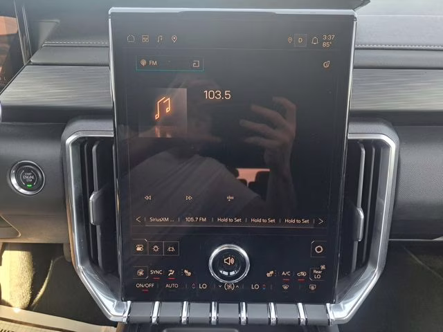 2025 Summit White GMC Acadia Elevation FWD SUV
