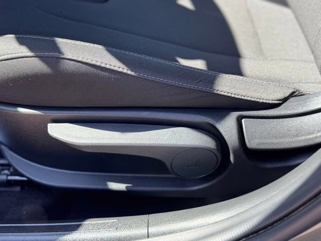 2024 Amazon Gray Hyundai Elantra SEL FWD Sedan