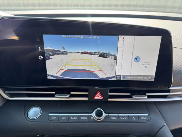 2024 Amazon Gray Hyundai Elantra SEL FWD Sedan