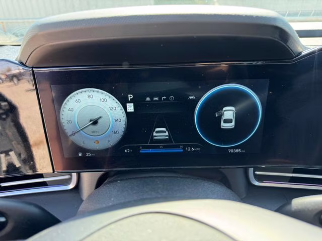 2024 Amazon Gray Hyundai Elantra SEL FWD Sedan
