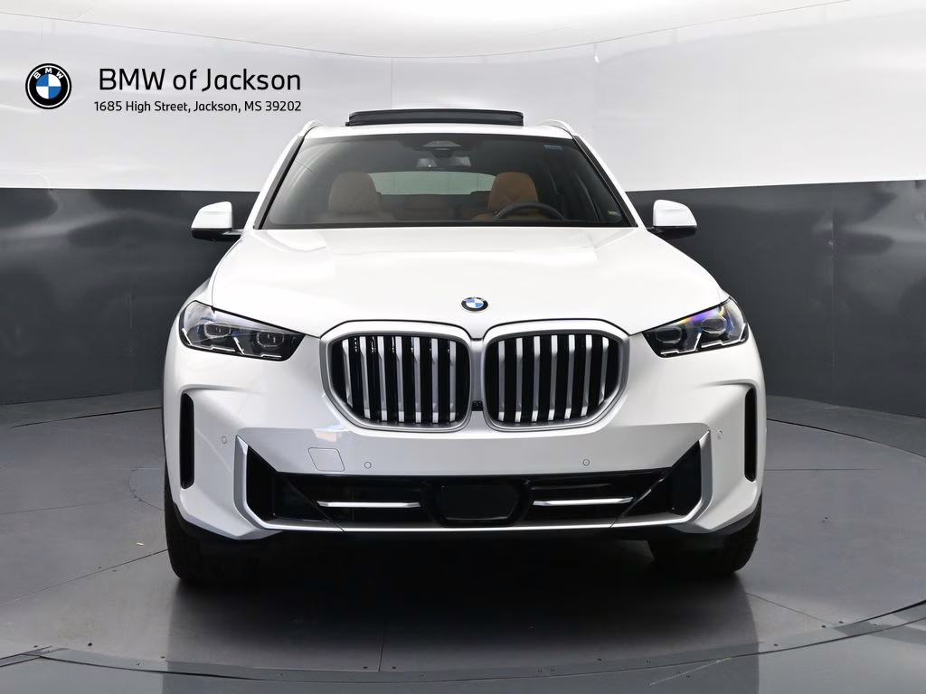 2026 Mineral White Metallic BMW X5 xDrive40i AWD SUV