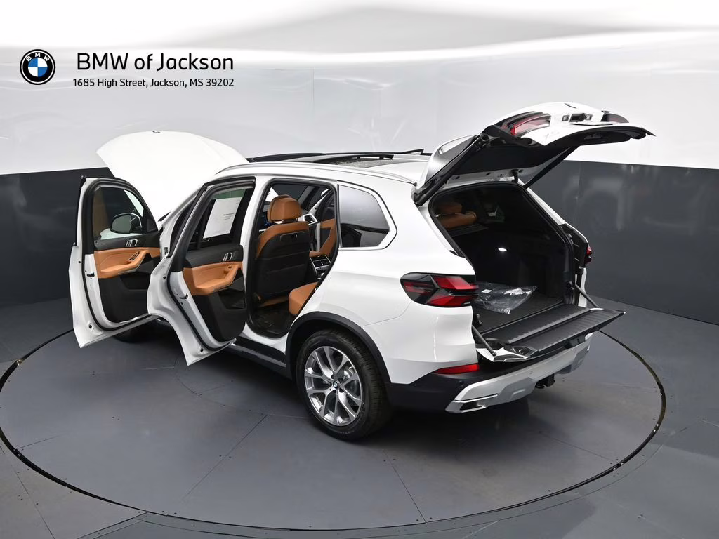2026 Mineral White Metallic BMW X5 xDrive40i AWD SUV