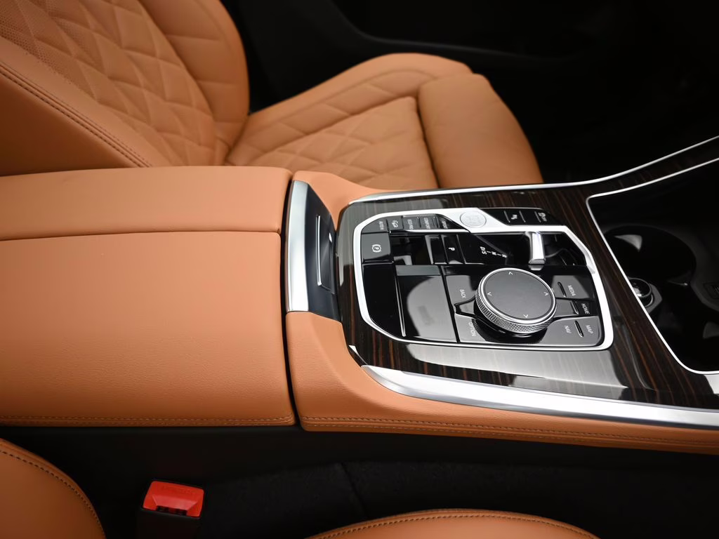 2026 Mineral White Metallic BMW X5 xDrive40i AWD SUV
